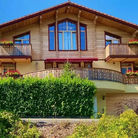 Doodle's Beautifull Chalet Churfirsten Swimming Pool Sauna Walensee Flumserberg Apartmán *